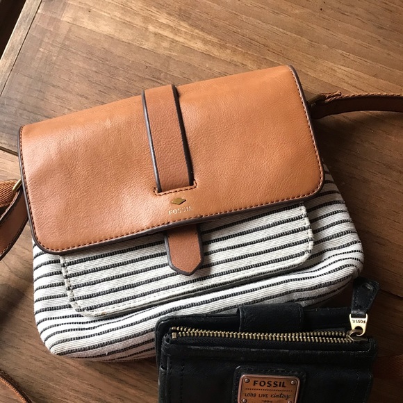 FOSSIL Purse *only* - Picture 1 of 3